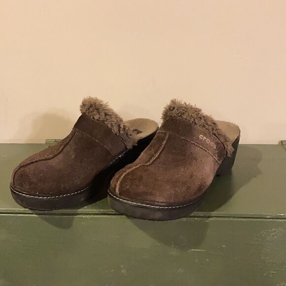 Crocs Furry Mules - Picture 2 of 8